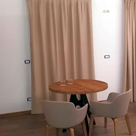 Al Castel فندق مبيت وإفطار بادولا