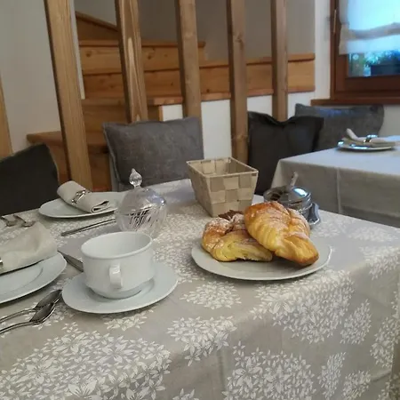 Nocleg ze śniadaniem Al Castel Padola